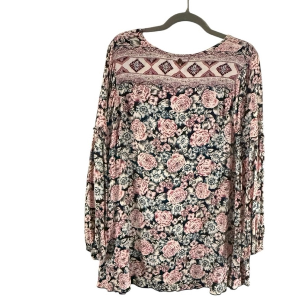 Billabong Black and Pink Floral Blouse - Picture 9 of 9